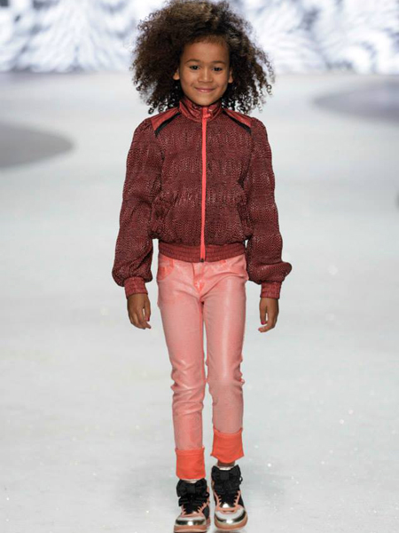 ST. Girls Catwalk Show SS14/model Justine S